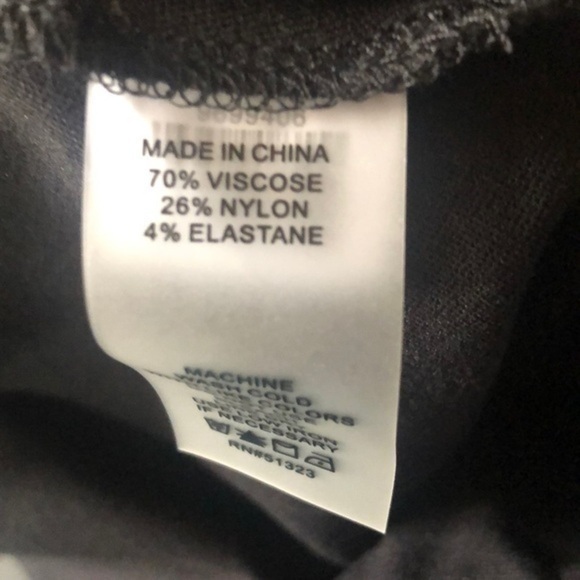 Vince Camuto Pencil Skirt Size PS - Picture 4 of 4